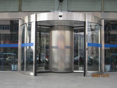 揚州旋轉門 兩翼三翼環柱門專業制造廠家金億的產品與服務