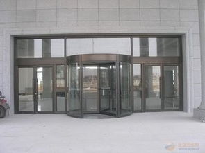 重慶旋轉(zhuǎn)門選購(gòu)指南 工業(yè)門與商用旋轉(zhuǎn)門的選擇之道